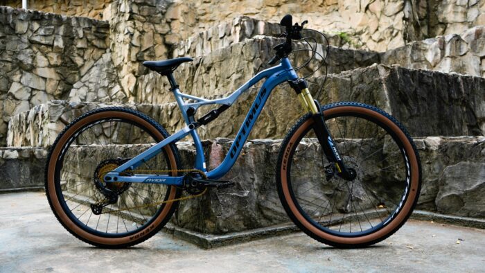 Bicicleta Optimus Avior, doble suspensión shock 12 velocidades