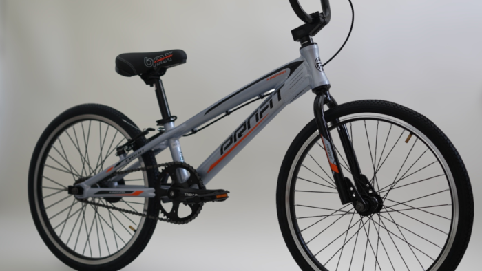 BICICLETA RACING BMX KINGMAN RIN 20